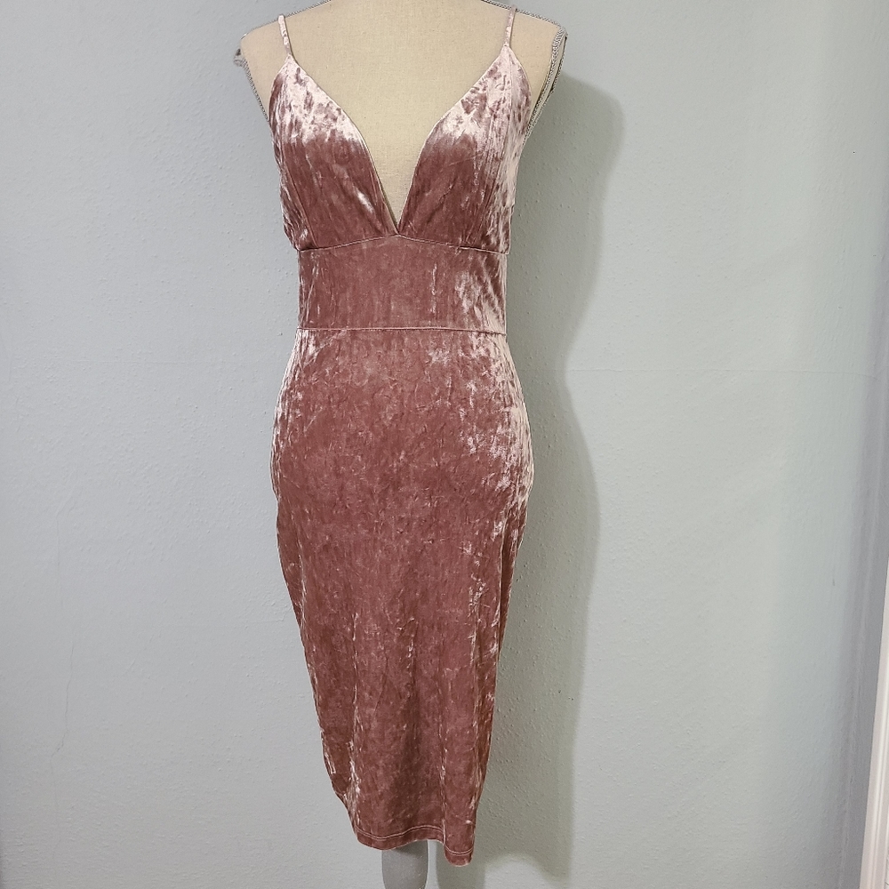 Nectar Clothing Pink Velvet Spaghetti Strap‎ Dress Size Large